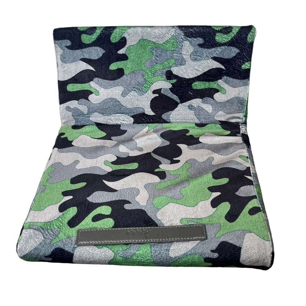 iScream Plush Folding Tablet Laptop Stand Keyboard Shelf Pillow Green Black Camo